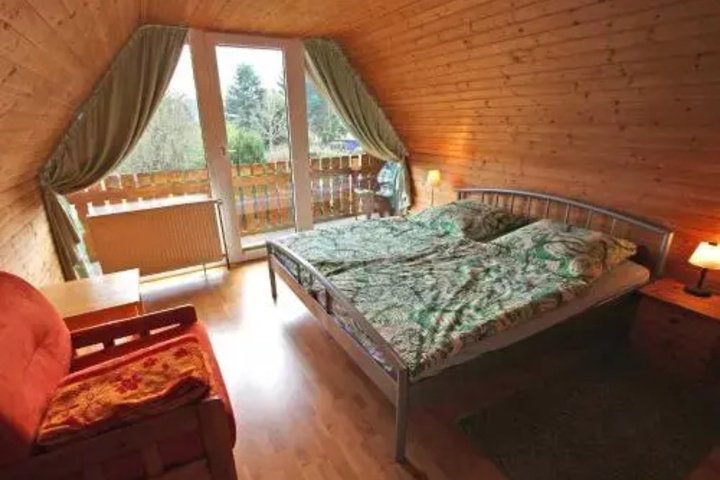 Room 3 of 11
