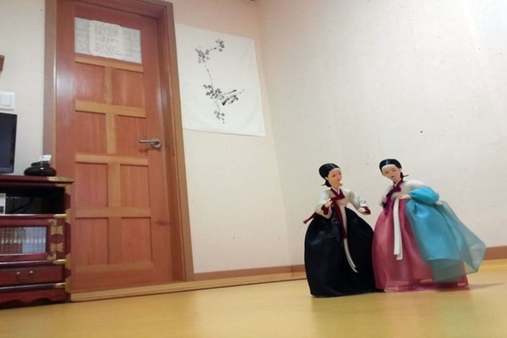 Room 5 of 14