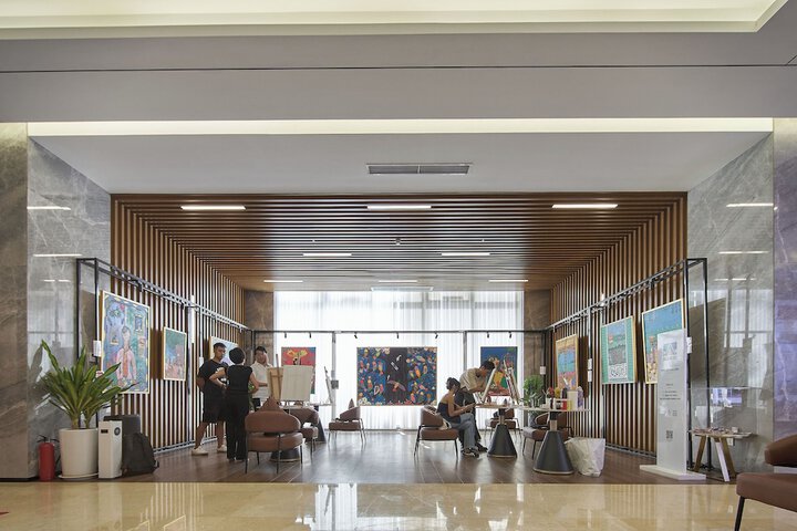 Hotel Interior 4 of 23