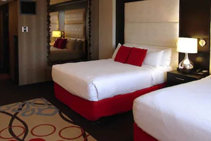 Sierra 2 Queen Beds (13 of 17)
