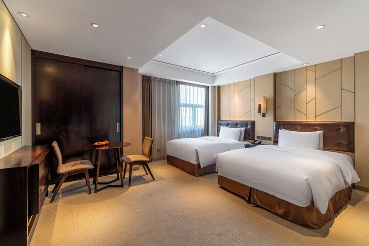 Room 20 of 49