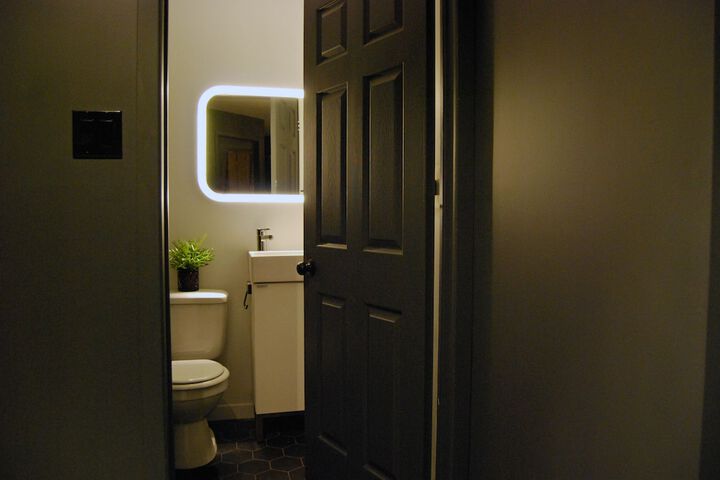 Room 33 of 56