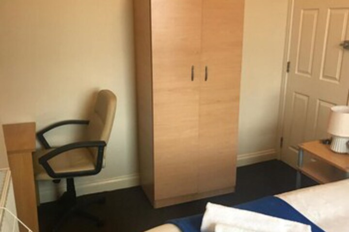 Room 18 of 25