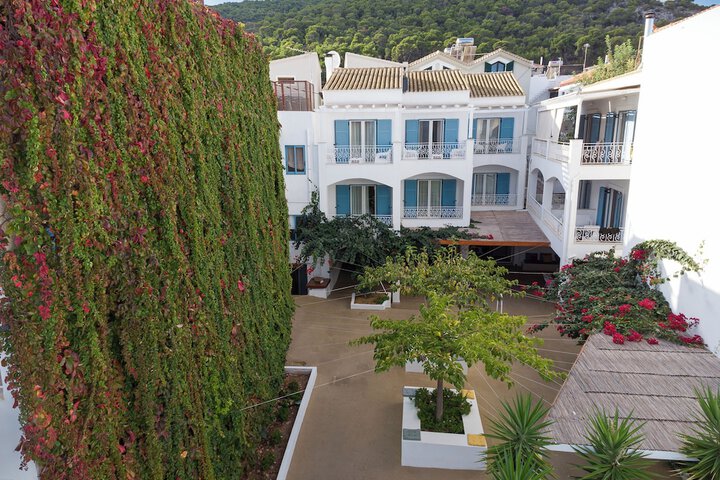 Hotel 103 of 109