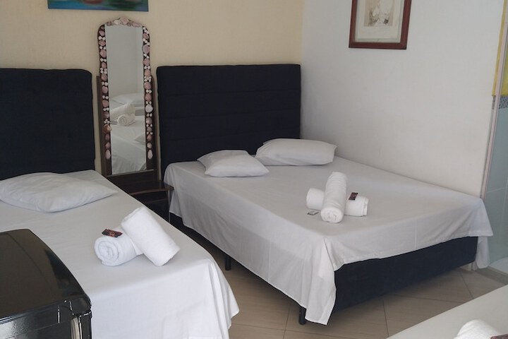 Room 12 of 20