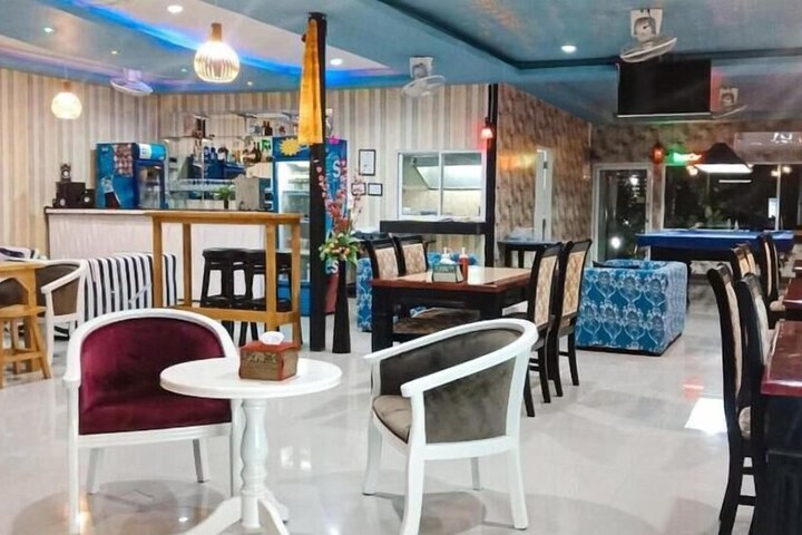 Dining 52 of 67