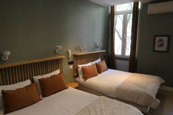 Room 75 of 128