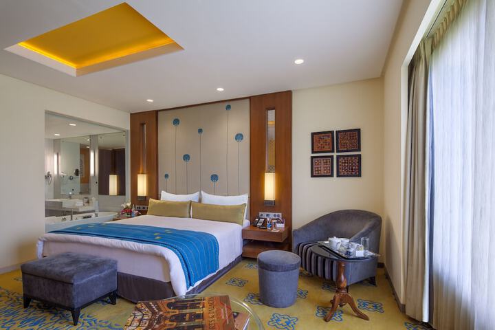 Room 4 of 65