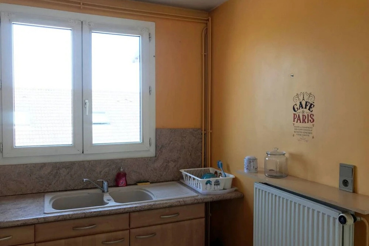 Room 7 of 13