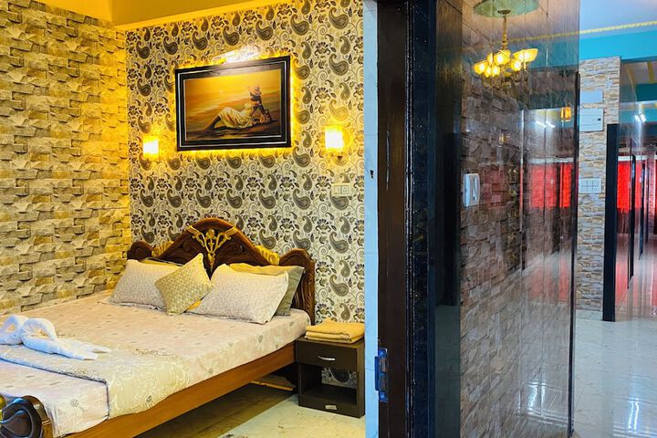 Room 42 of 101