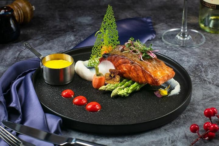 Dining 95 of 133