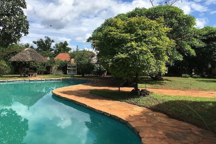 Pool 15 of 25