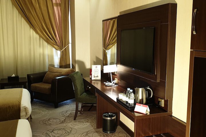 Room 12 of 61