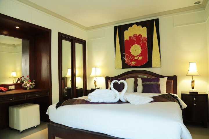 Room 5 of 84