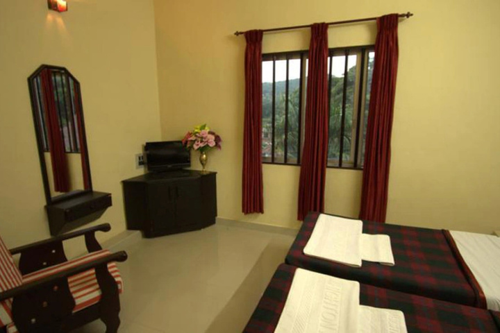 Room 4 of 11