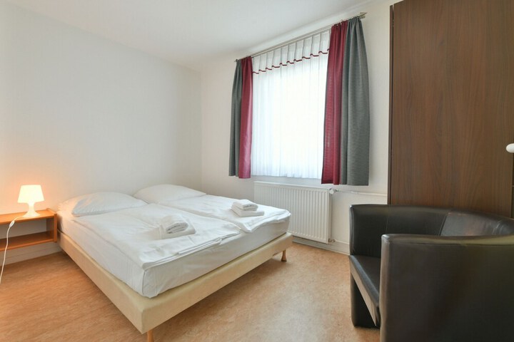 Room 3 of 30