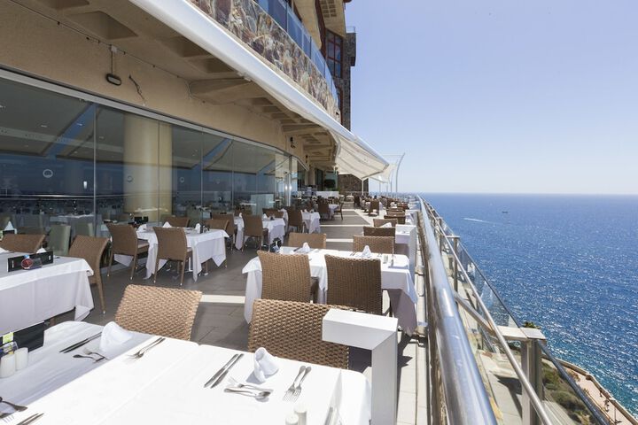 Dining 54 of 78