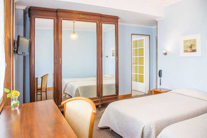Room 4 of 51