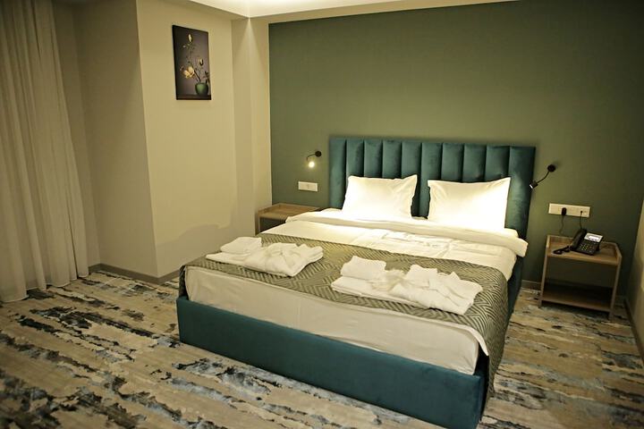 Room 5 of 47