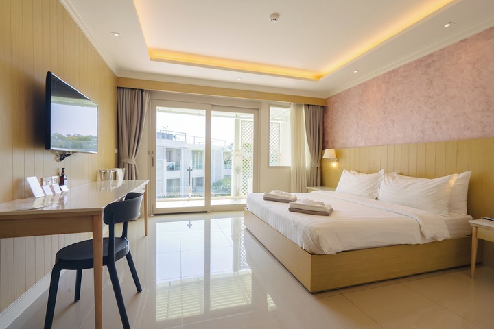 Room 15 of 284