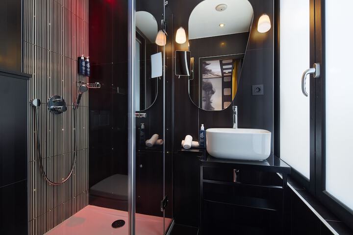 Clean Restrooms