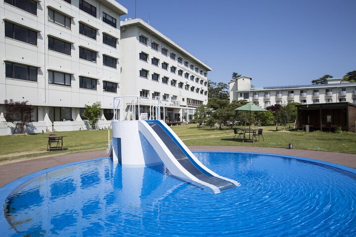 Pool Hotel