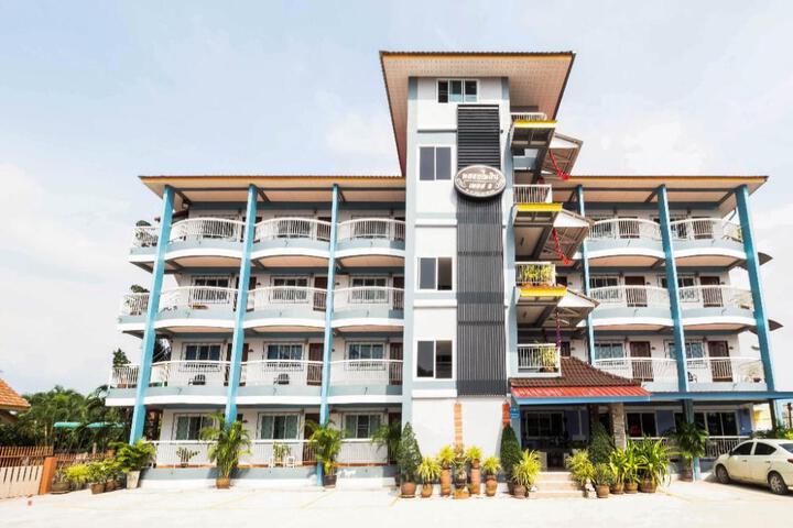 OYO 1157 Ploy Pailin Place