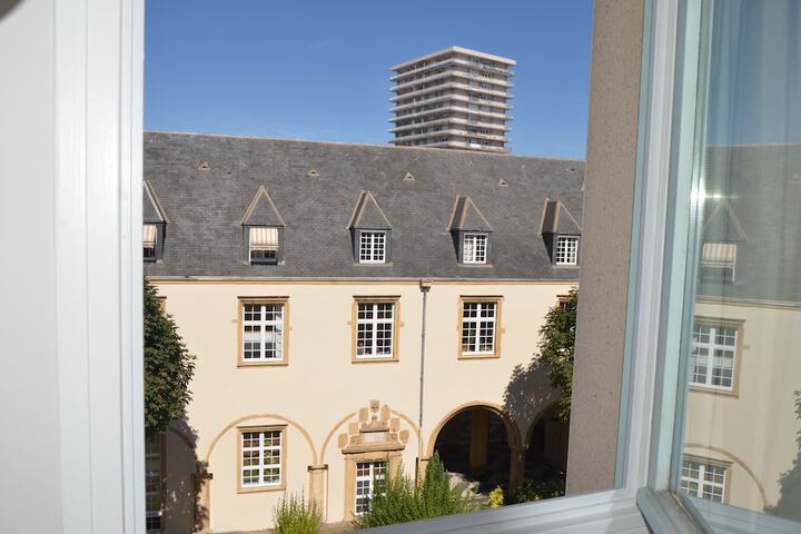 Hotel 70 of 76