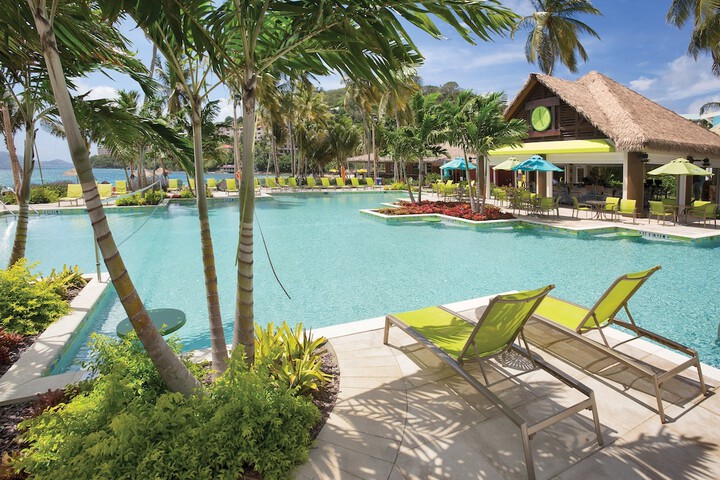 Hotel with Pool