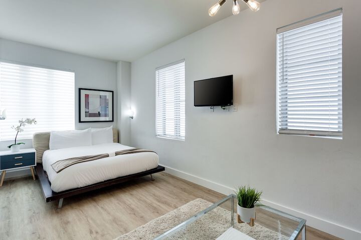 Room 8 of 38