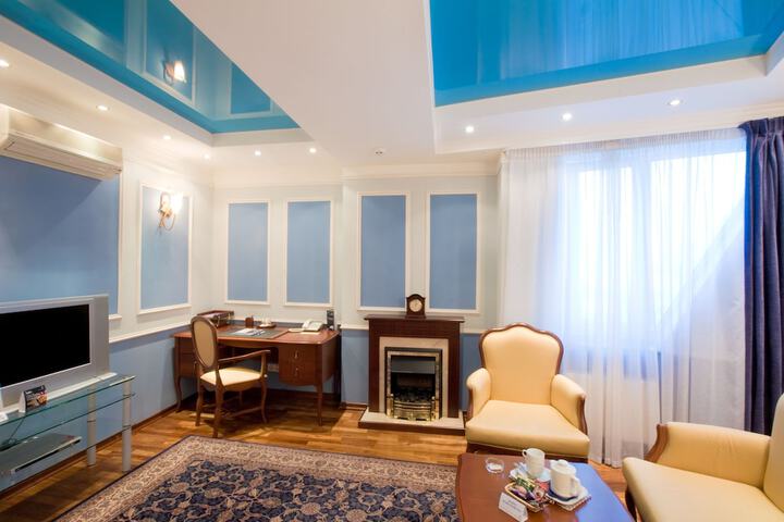 Room 19 of 48