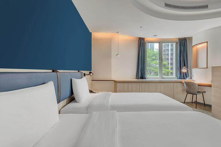 Room 31 of 56