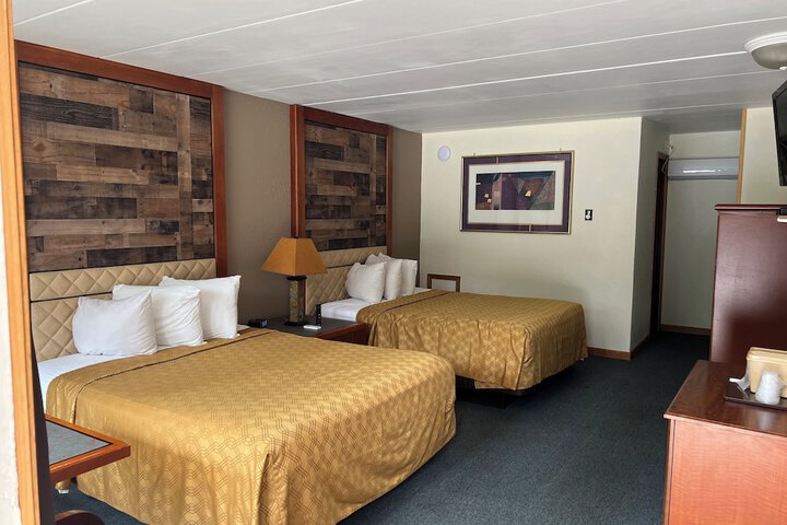 Room 93 of 180