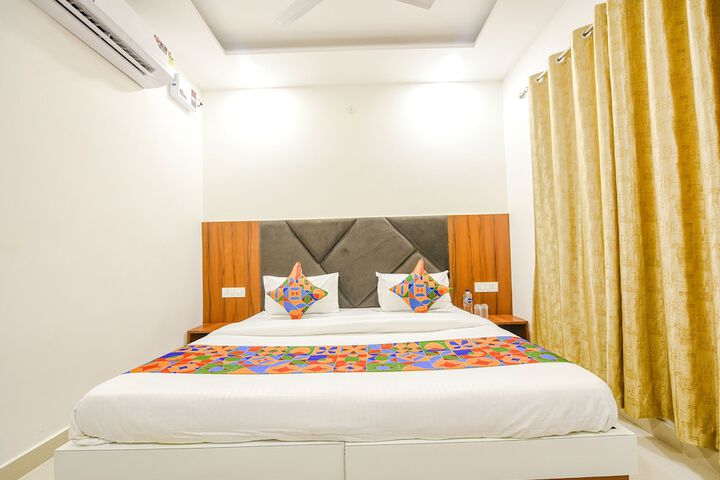 Room 16 of 24