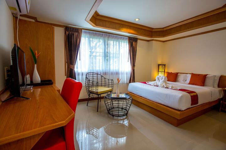 Room 10 of 35