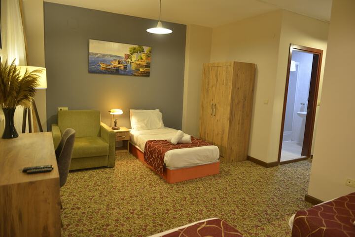 Room 11 of 46