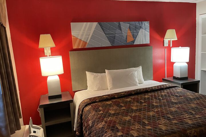 Basic Studio Suite King Bed (5 of 14)
