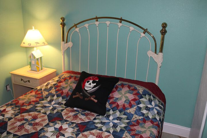 Room 13 of 61