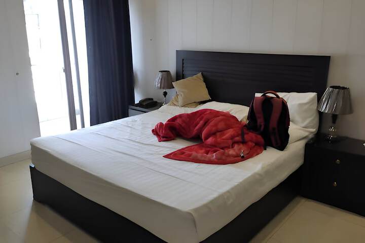Room 4 of 29