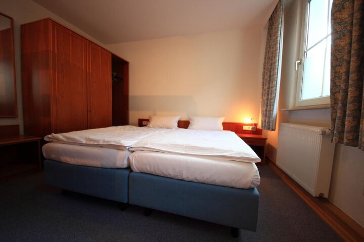 Room 12 of 56