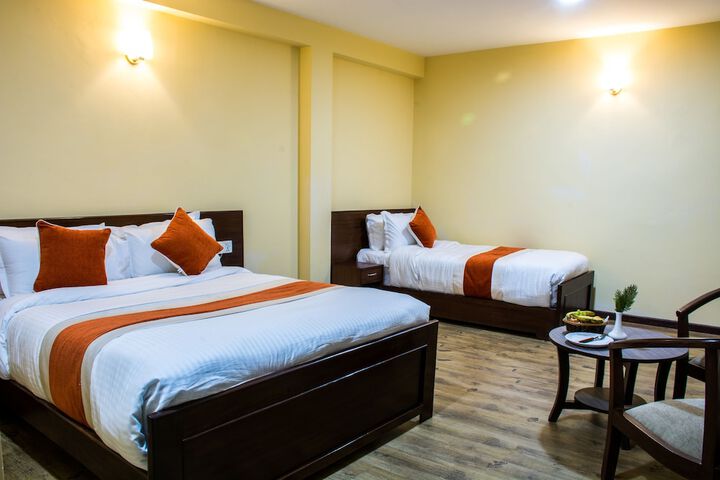 Room 3 of 20