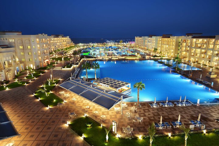 Exterior of Pickalbatros White Beach Resort - Hurghada - All inclusive
