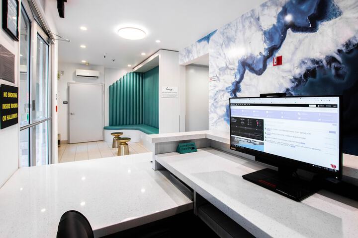 Check-in/check-out kiosk