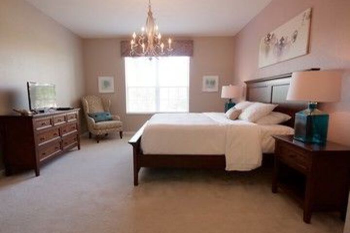 Room 13 of 32