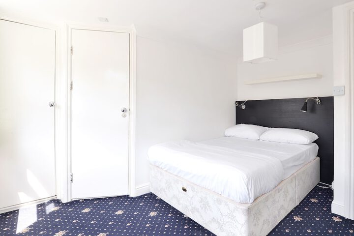 Room 8 of 56