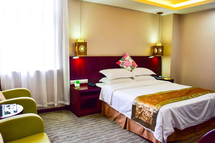 Room 3 of 7