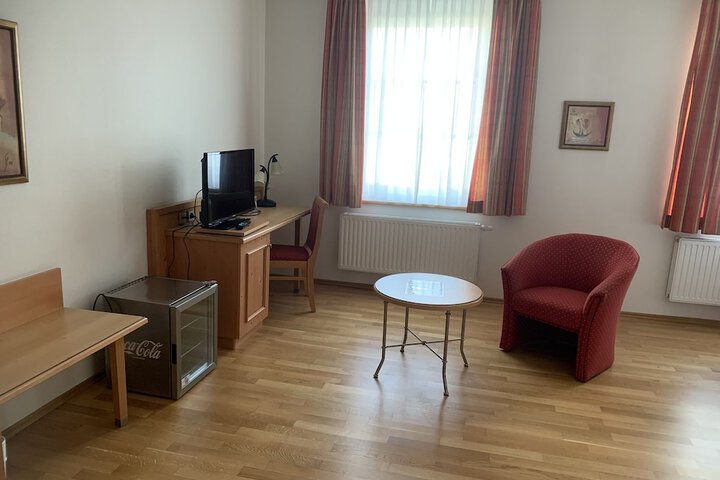 Room 7 of 52