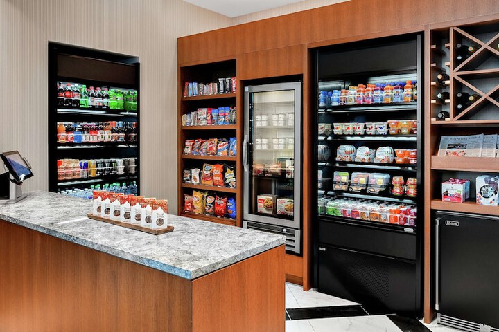 Snack bar