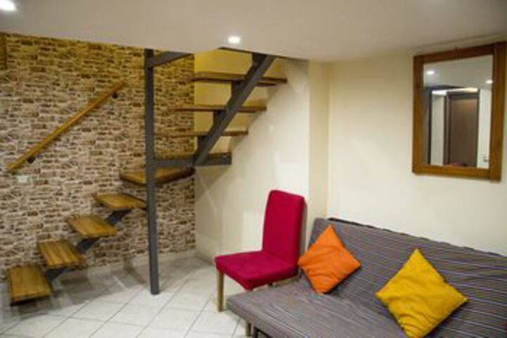 Room 151 of 160