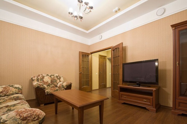Room 32 of 50